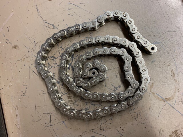 TSUBAKI ROLLER CHAIN RS40, 21" LENGTH, RIVITED