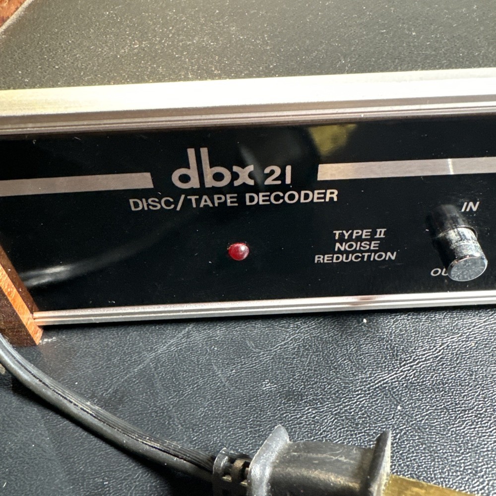 DBX 21 Disc Tape Decoder Noise Reduction Model 21 USA Made