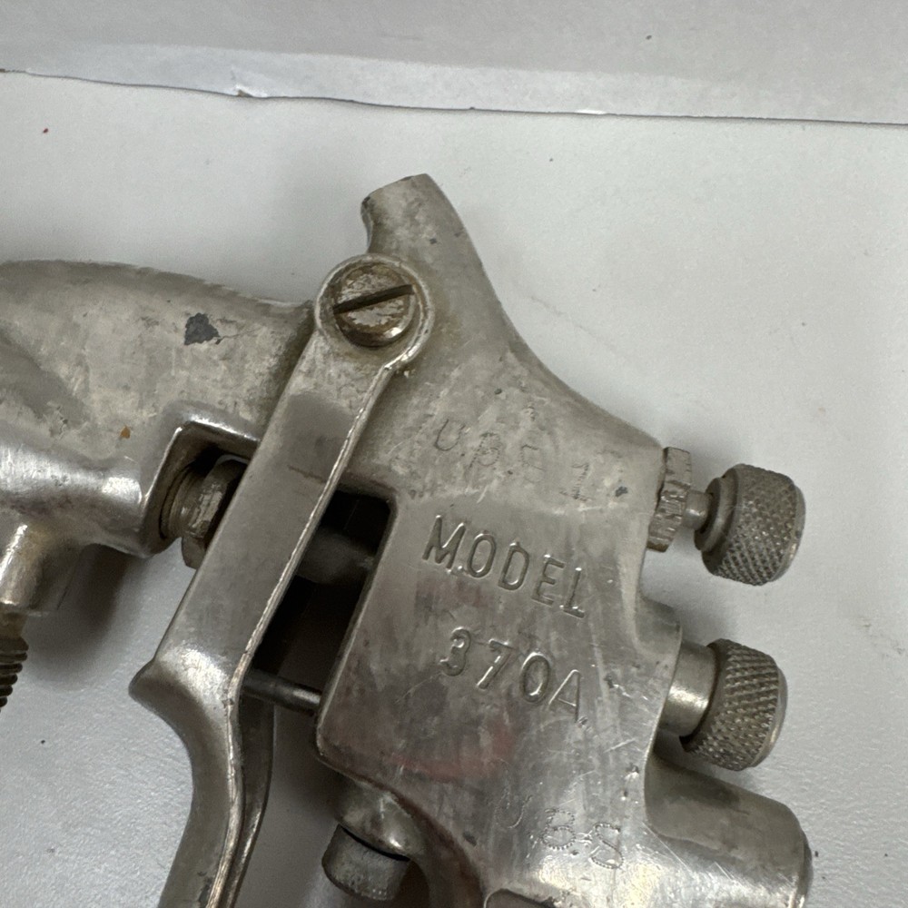 Binks Model 37 Paint Spray Gun