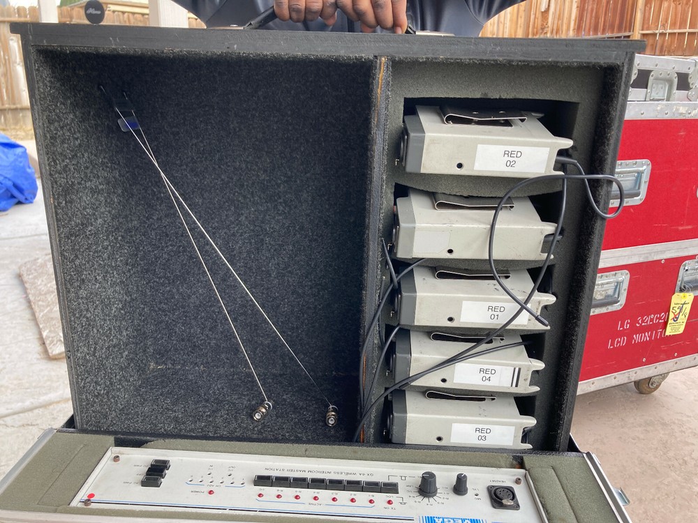Vega QX-6A Wireless Intercom Master Station WITH Shipping/Moving Box
