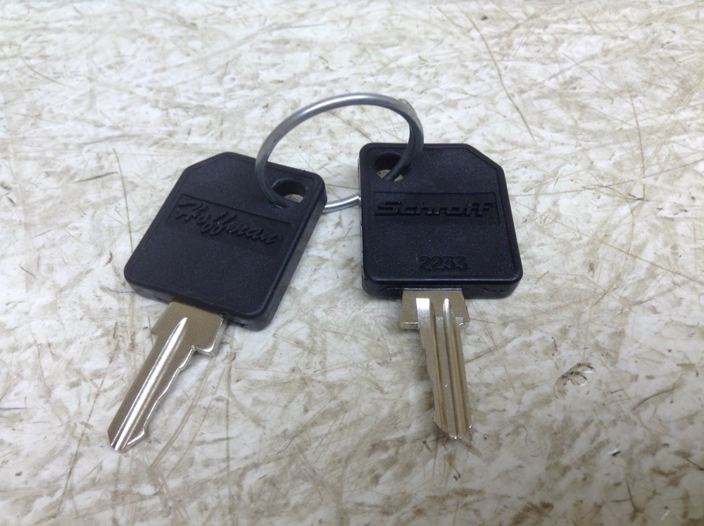 Hoffman Schroff 2233 Key Set of 2 New