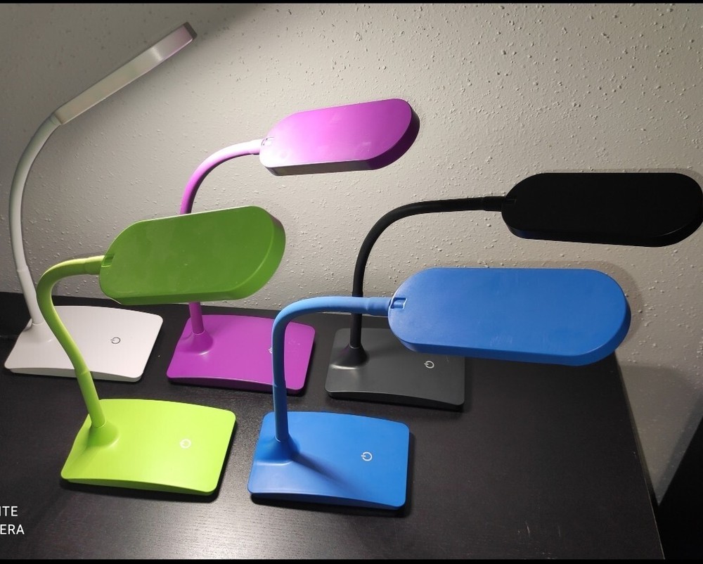 IVY LED USB Desk Lamp