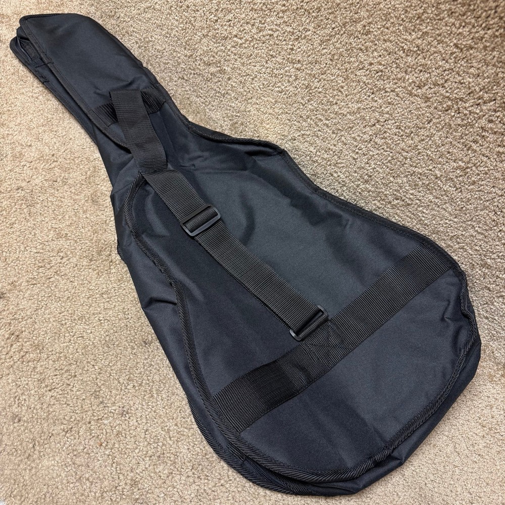 Yamaha C40 PKG Gigmaker Classical w/ Bag & Tuner