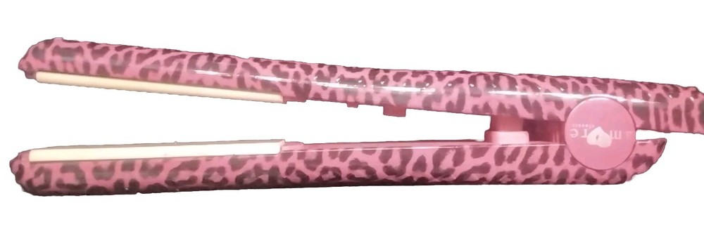 Classic Ceramic Cheetah Pink Flat Iron NIB HTF