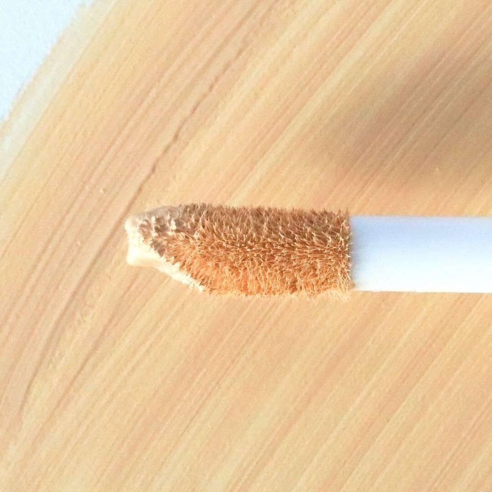 Farmasi Make Up Vfx Pro Full Coverage Liquid Concealer 6 ml / 0.20 fl oz - C06