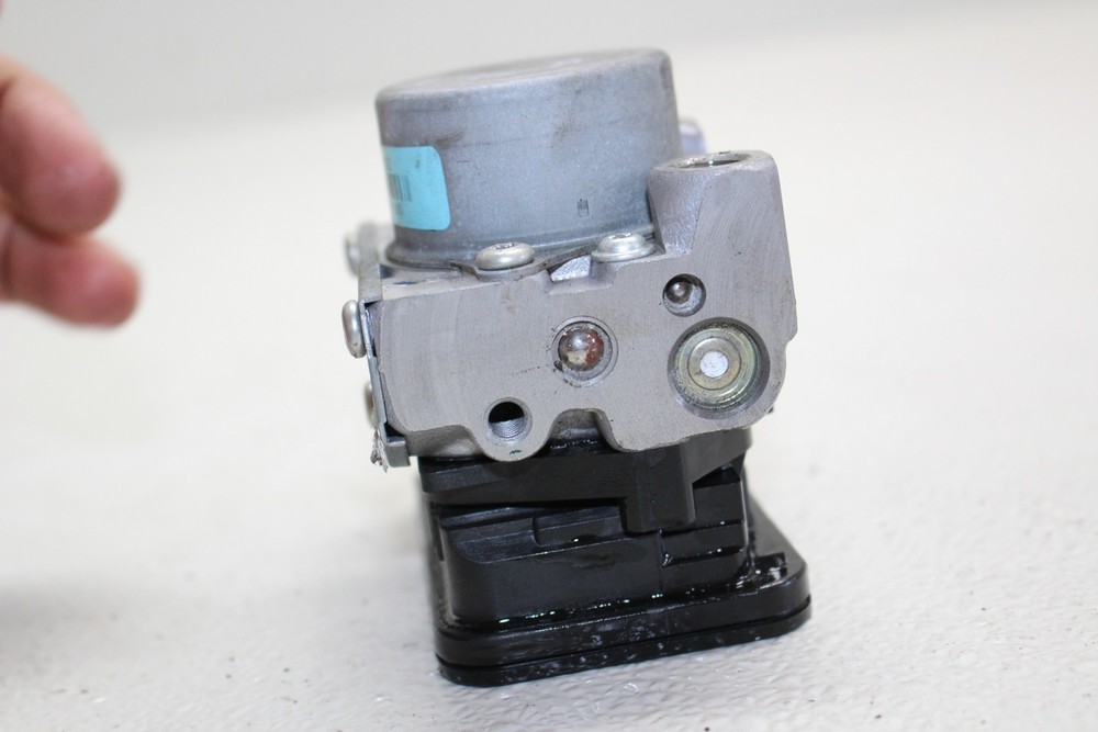 15-18 HONDA CBR300R ABS ABS PUMP UNIT MODULE