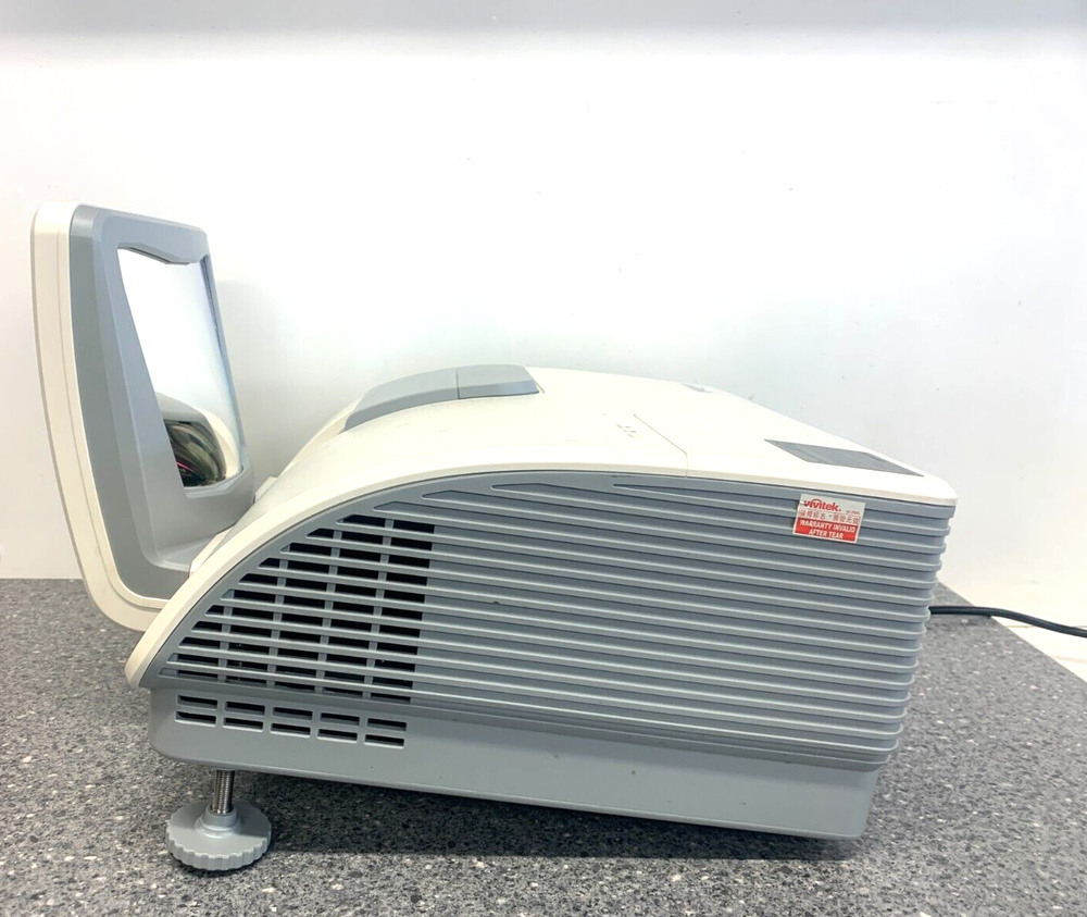 Vivitek D795WT DLP Short throw Projector