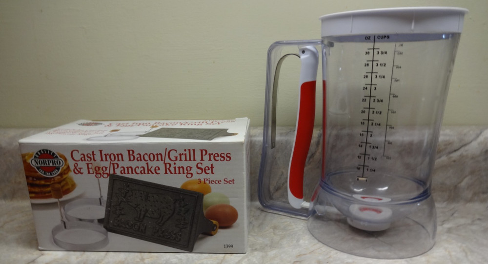 Cast Iron Bacon/Grill Press Egg/Pancake Ring Set & Batter Pitcher