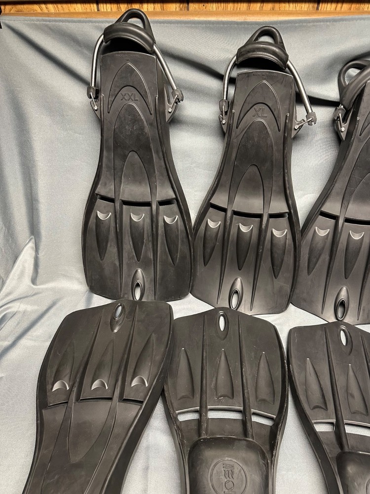 Fourth Element Tech Fin Scuba Fin. Size X X -Large Black