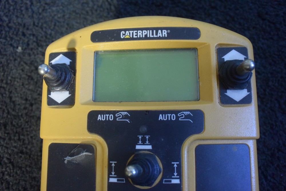Topcon Caterpillar Control Panel Model P/N: 255-0947