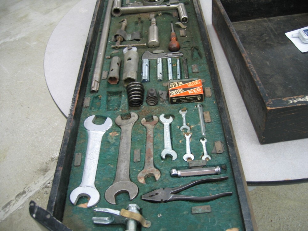 Tool tray handle Rolls-Royce 20/25, Phantom III, Wraith & Bentley