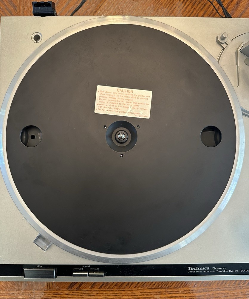 Technics SL-Q2 Semi-Automatic Quartz Direct Drive Turntable Serviced