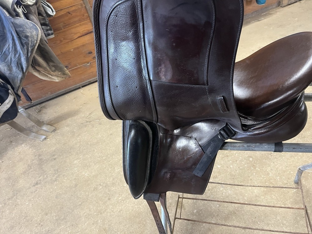 Dressage Saddle 17.5