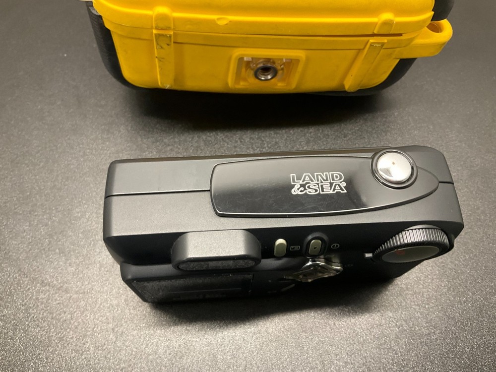 LAND & SEA CAMERA by SeaLife ReefMaster