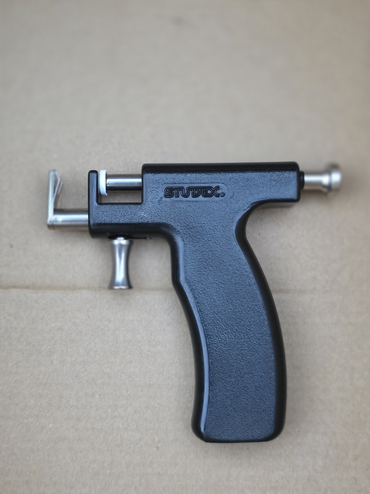 STUDEX Ear Piercing Device