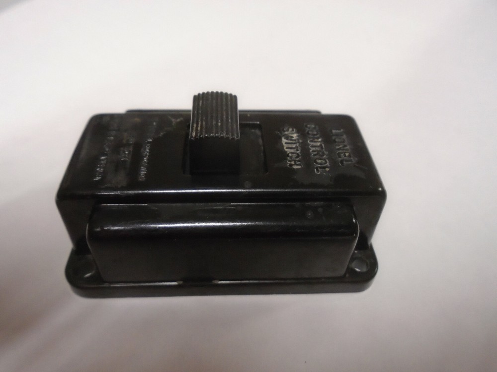 ORIGINAL POSTWAR  LIONEL #364C CONTROL BUTTON