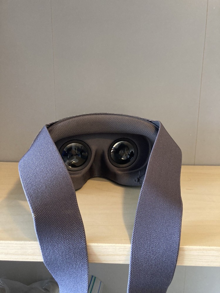 Google Daydream VR Headset View VR Headset