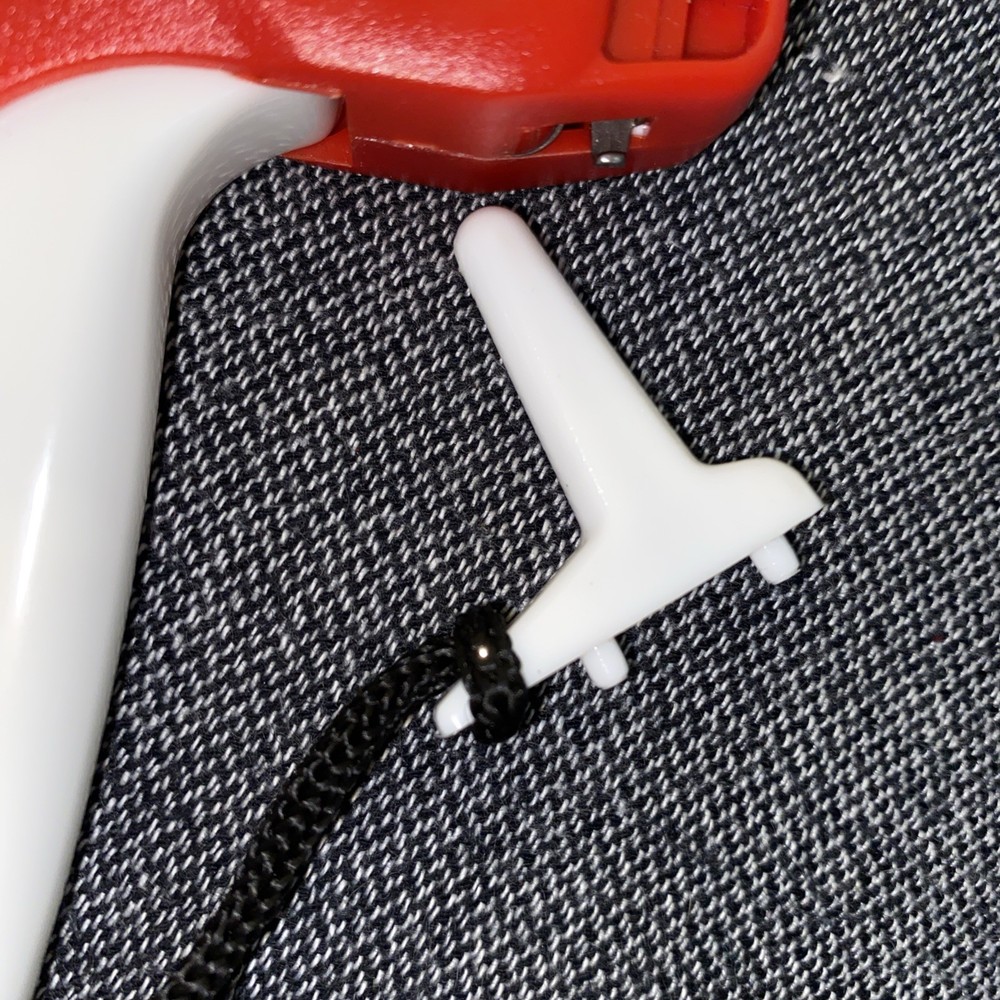 Dritz Quilter's Basting Gun & 2000+ Tacks