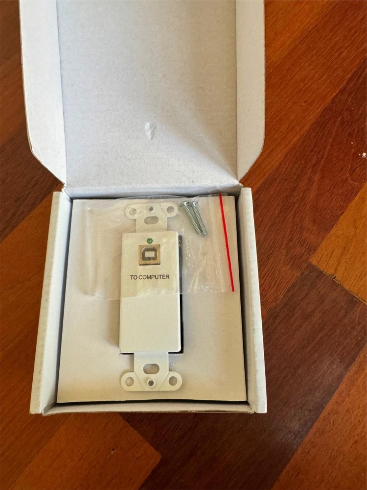 C2G Cables 2 Go Wall Plate Transmitter 29344 BE-109 NIB
