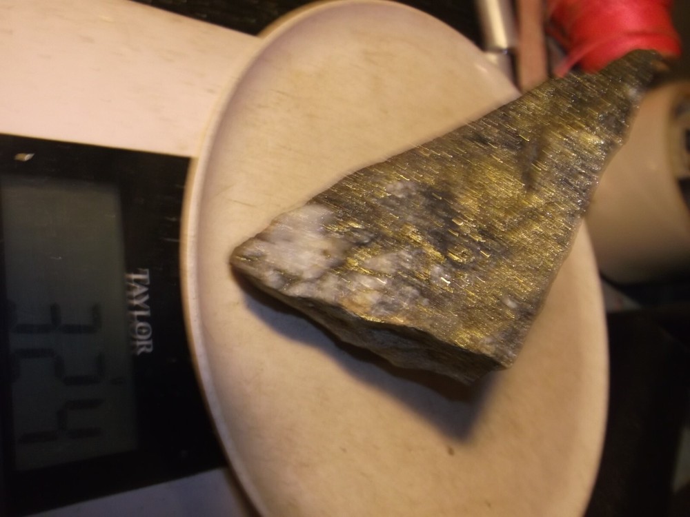 gold silver copper ore, 324 grams samples ,ore high grade .this is not