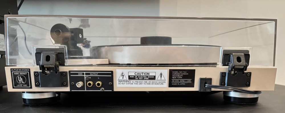 Harmon Kardon T60 Turntable (Shipping Included)