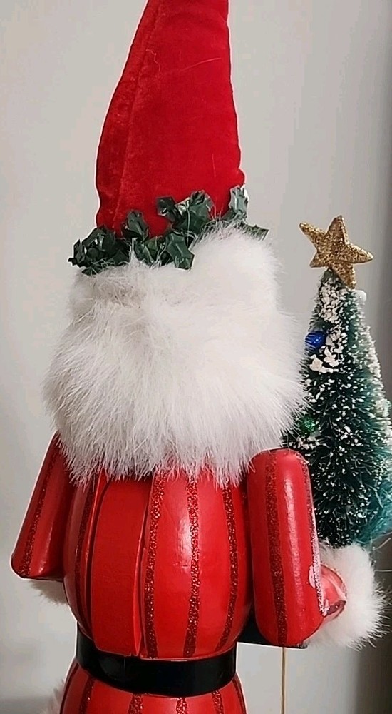 Vintage Countdown To Christmas Santa Nutcracker With Christmas Tree 17" EUC