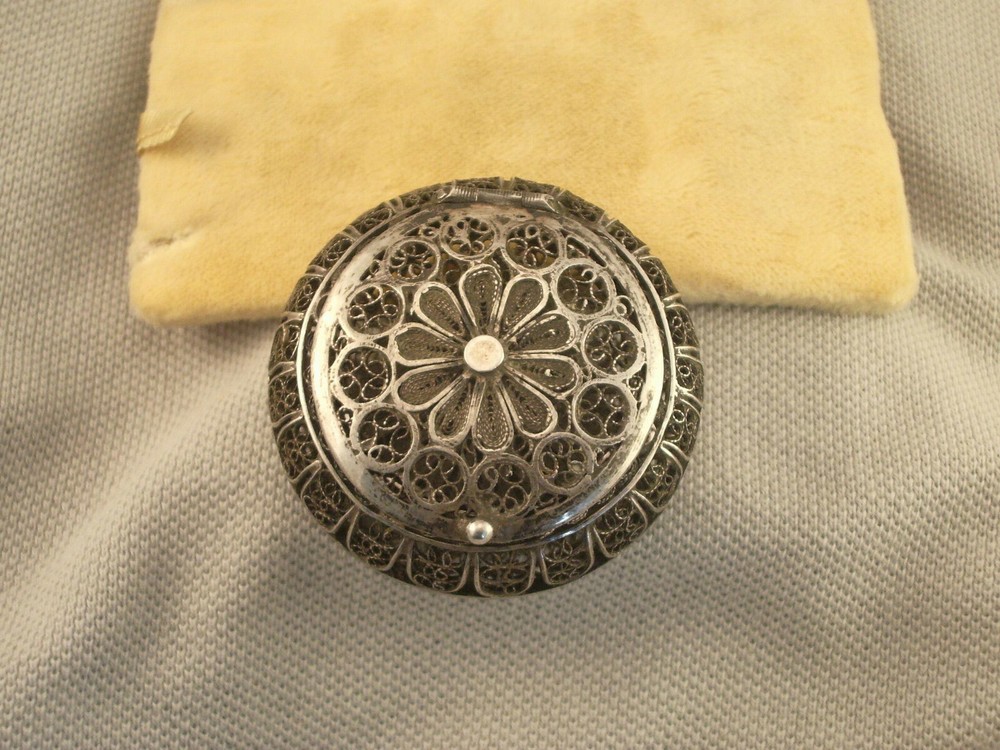ANTIQUE SILVER FILIGREE BOX