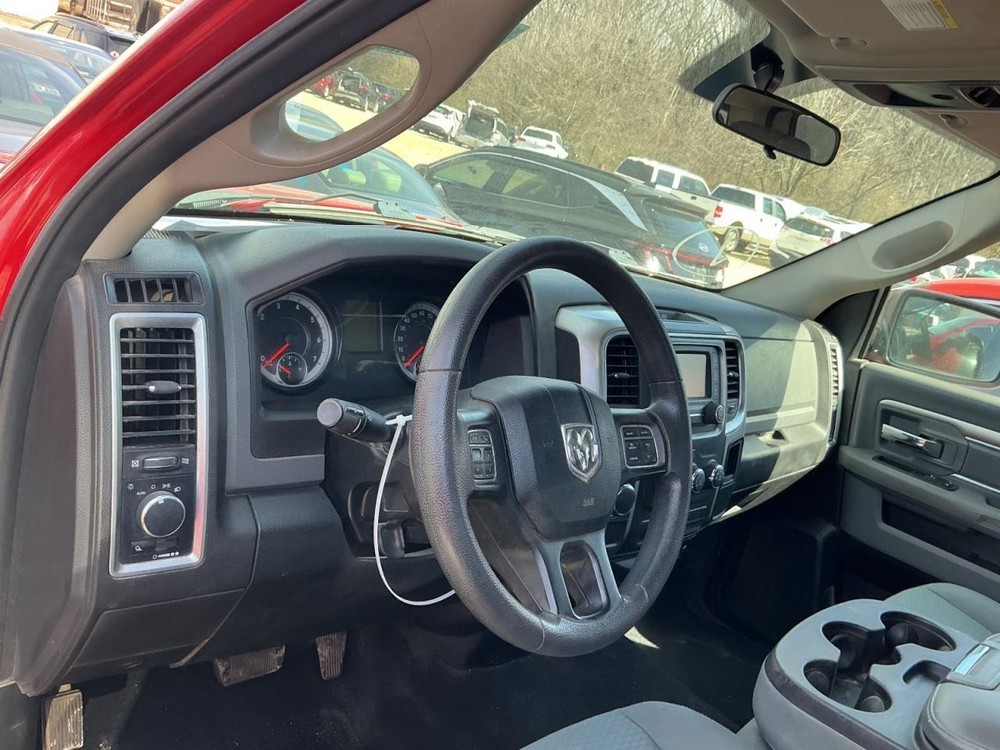 TDODR1500 2018 Glove Box 4978817
