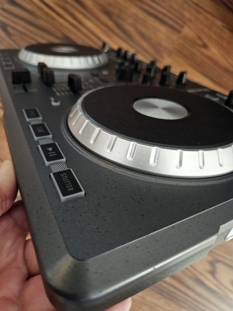 Numark Mixtrack Digital DJ Controller