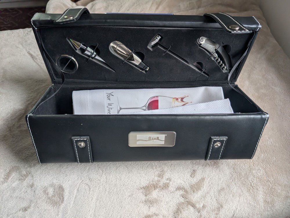 Wine Box With Accessories