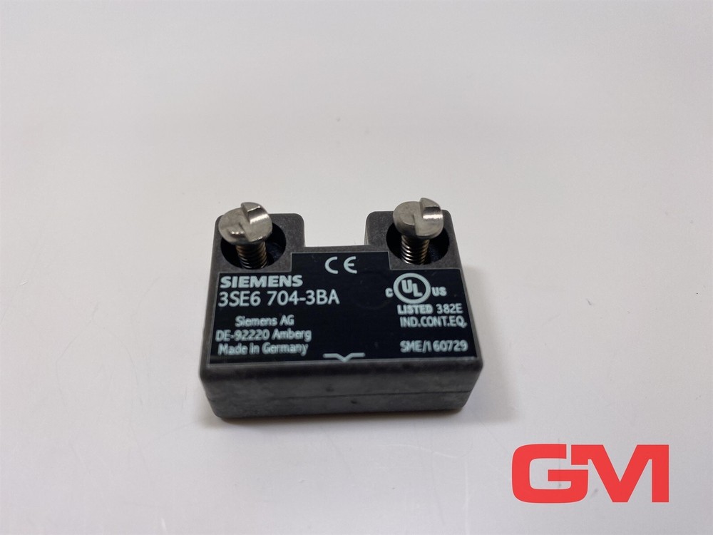 Siemens Solenoid Switch Rectangular Small 3SE6704-3BA Solenoid