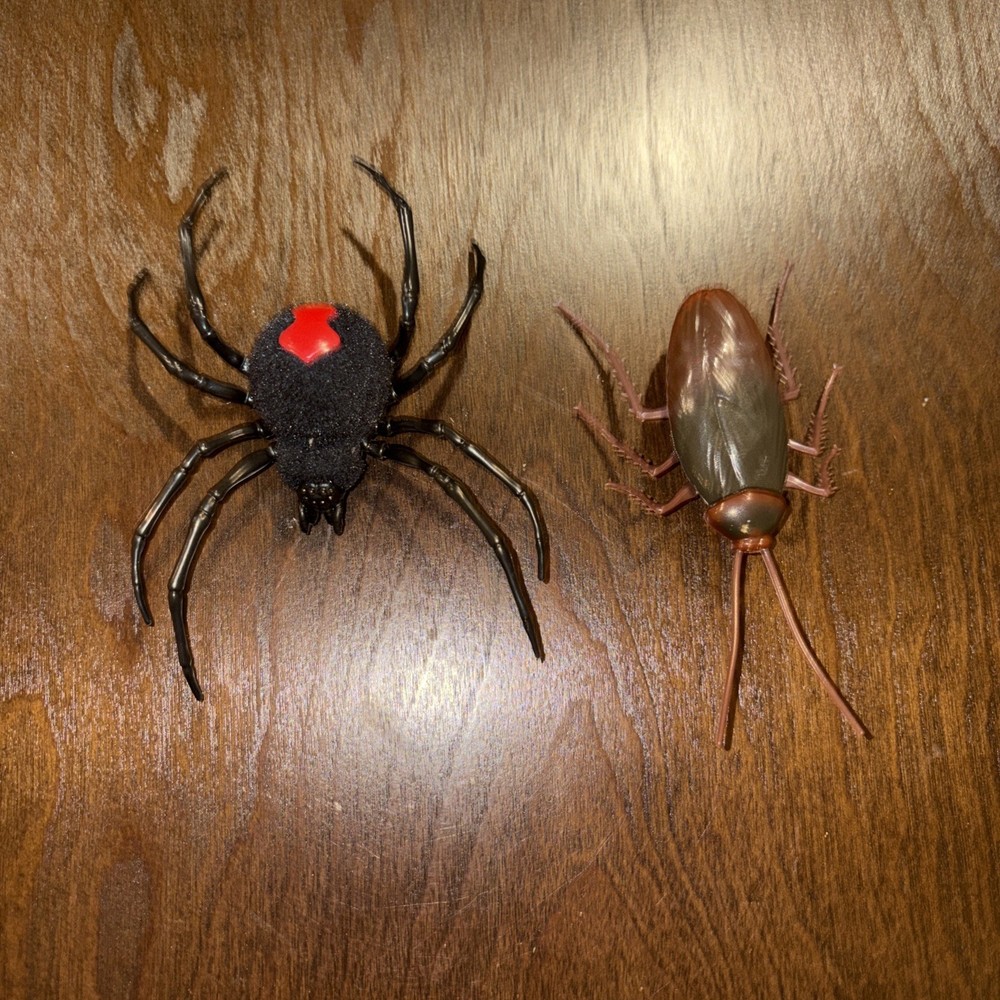 Cockroach & Black Widow Spider Battery Operated Tested