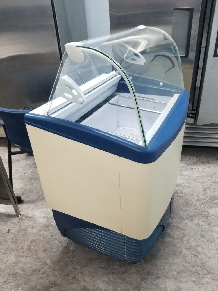 ISA Samoa 4 Pan Gelato Refrigerated Display Case