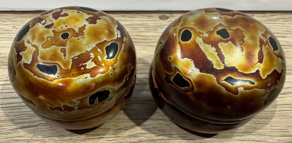 Pair Small Lacquerware Round Containers - 4cm Tall