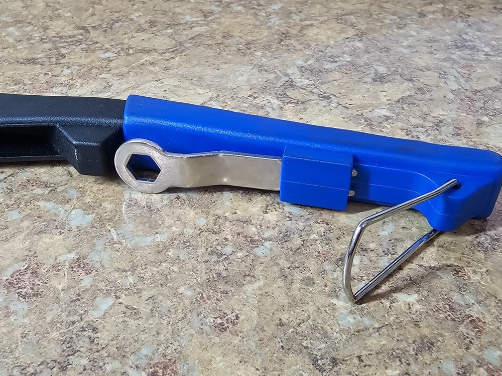 Rivet King Rivet Nut Manual Tool Pre-owned (Tool Only) Pre-owned