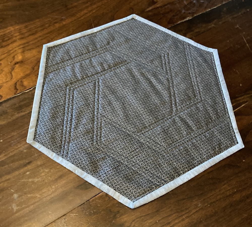 August Amish Barn Quilt Table Topper