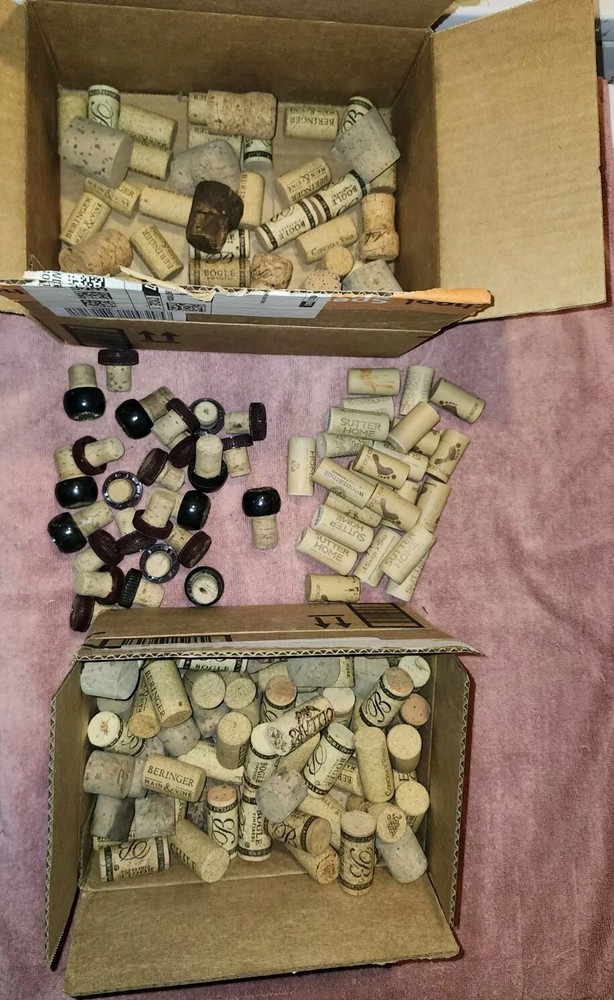 (F7) --- Lot 180 Used Wine Corks