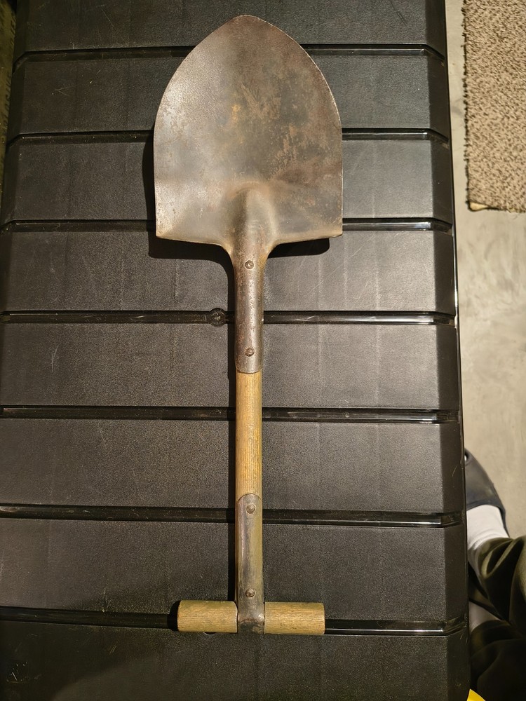 Early WW1 U.S. Entrenching tool