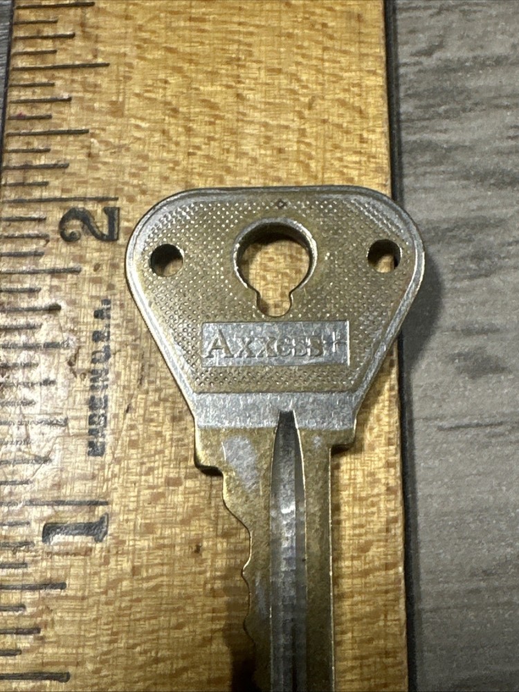 Vintage Key: Access #67