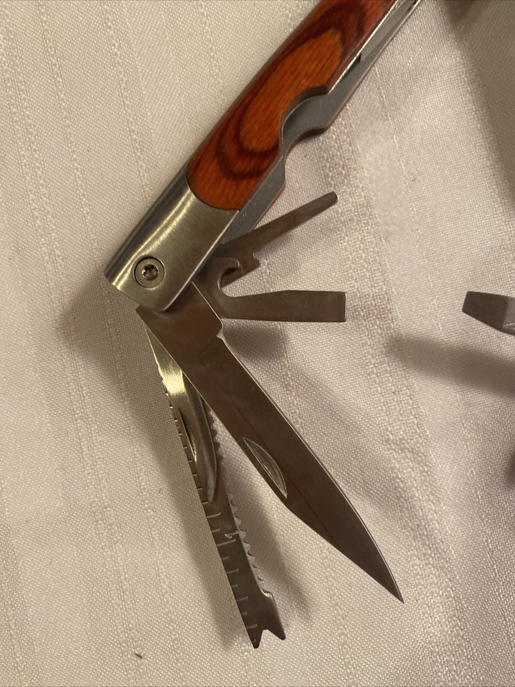 Multi-Tool Knife by Elk Ridge pliers pocket knife