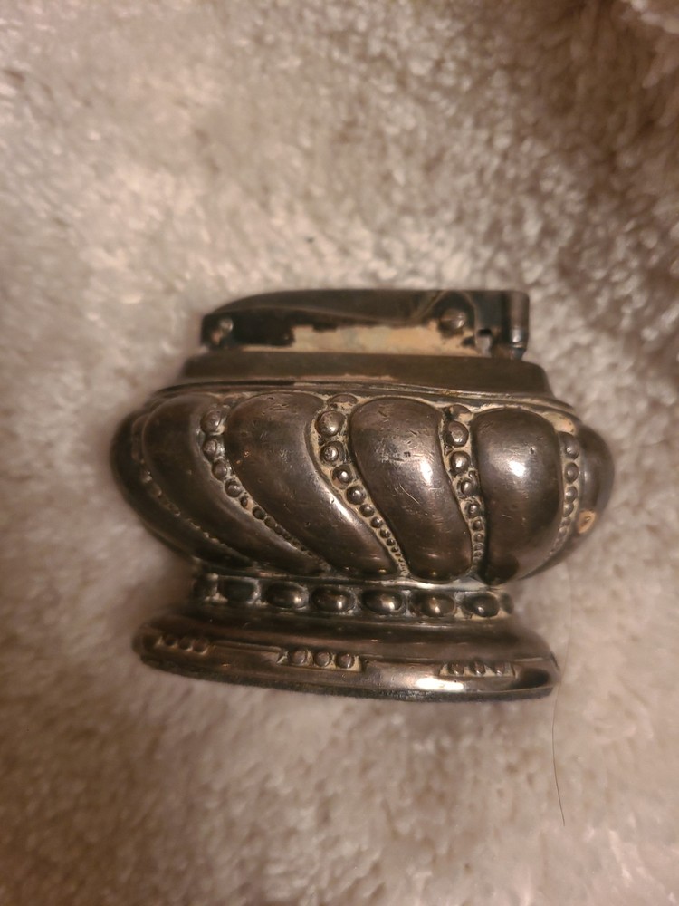 Vintage Ronson Crown Silver Plated Table Top Lighter