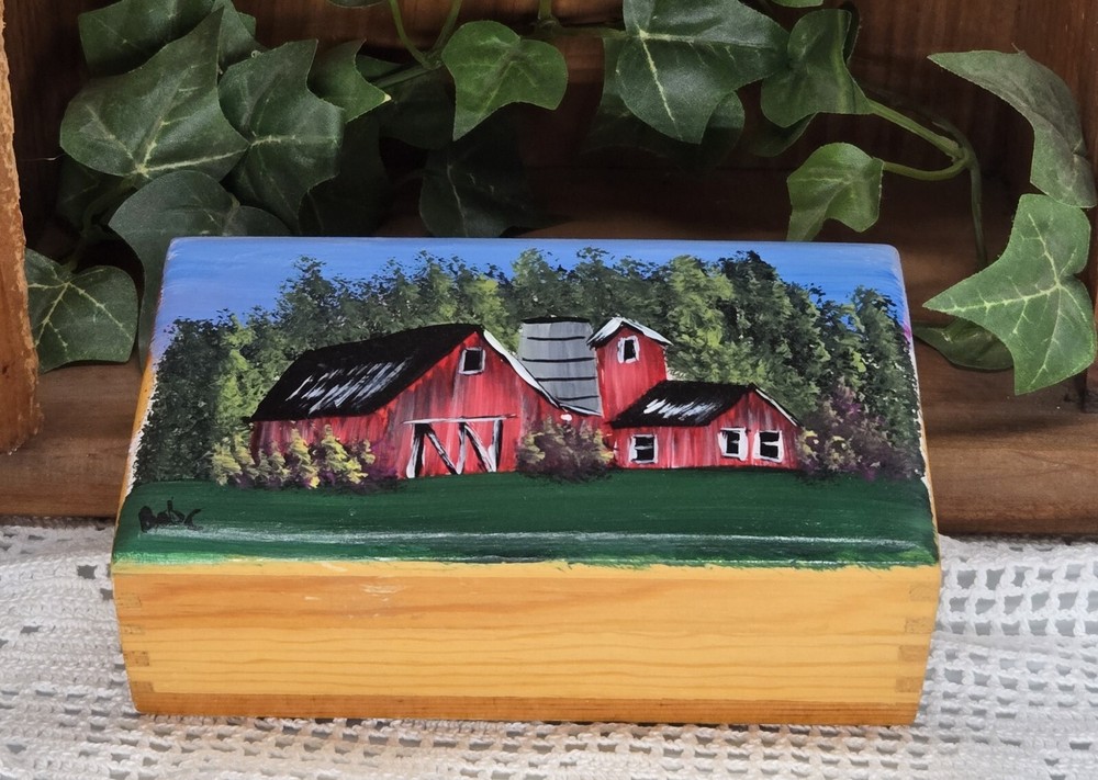 small wood box(25010) hand painted