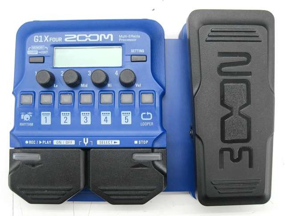 ZOOM G1X FOUR MULTI-EFFECTOR