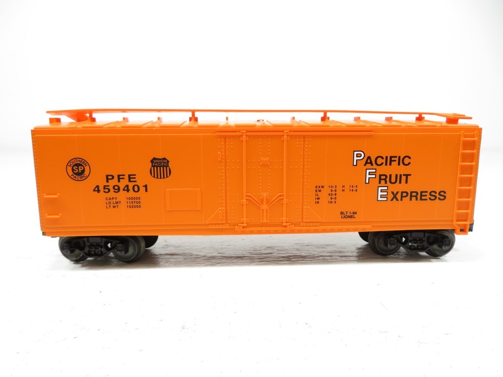 Lionel 6-17306 Pacific Fruit Express Reefer LN