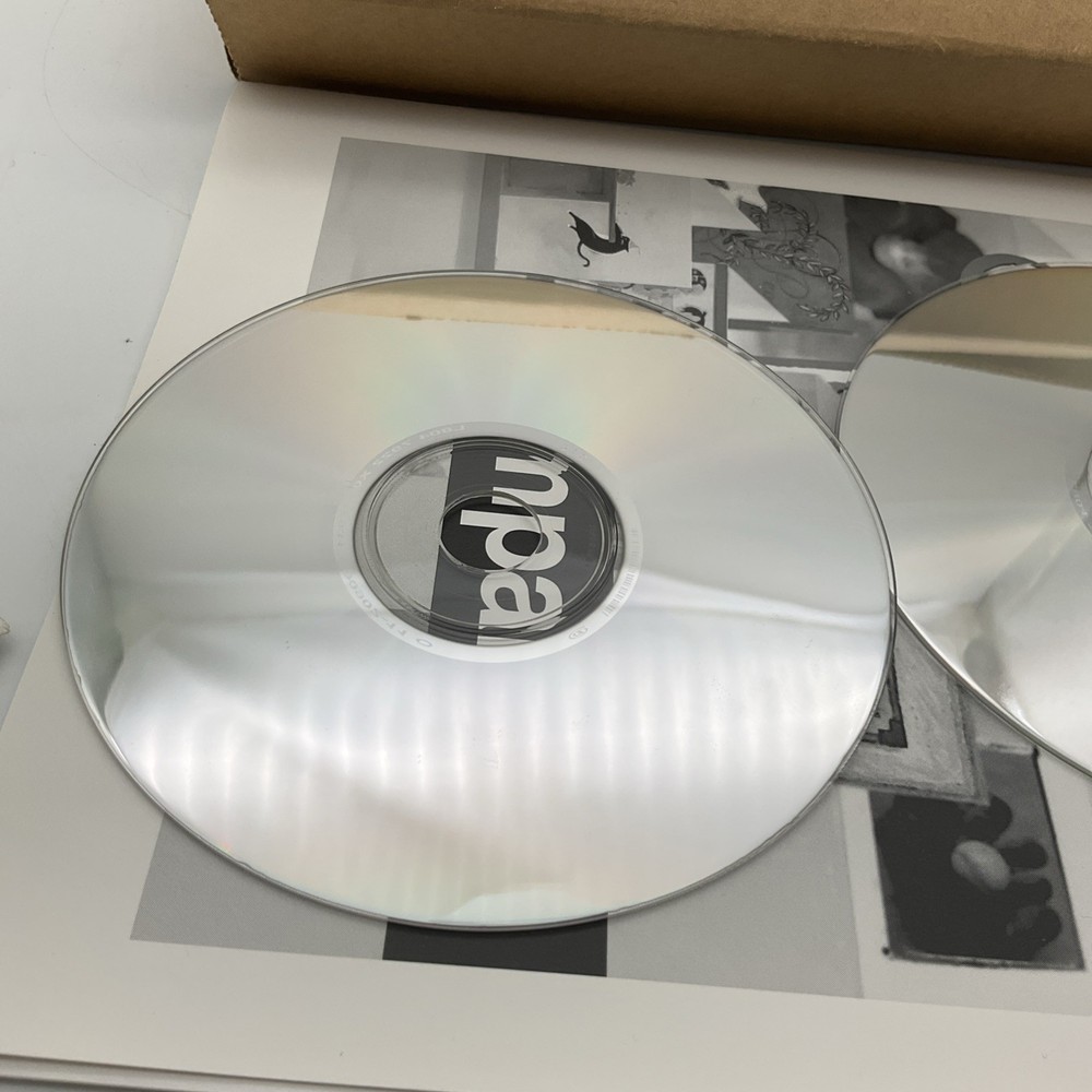 Microsoft Greetings v. 2001 Software, 2 Disc Set In Big Box