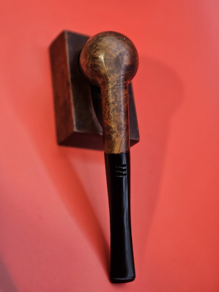 Vintage Estate Carey Magic Inch Pipe