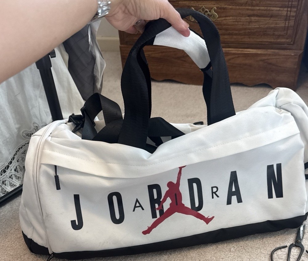 Jordan Large Grip Gym Bag White Black Red Polyester Adjustable Strap