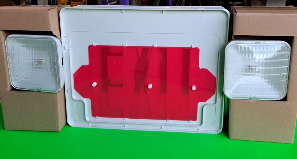 Beghelli Exit Lamp XCLRUW Thermoplastic Combo LED Exit & Emergency Lighting *NIB