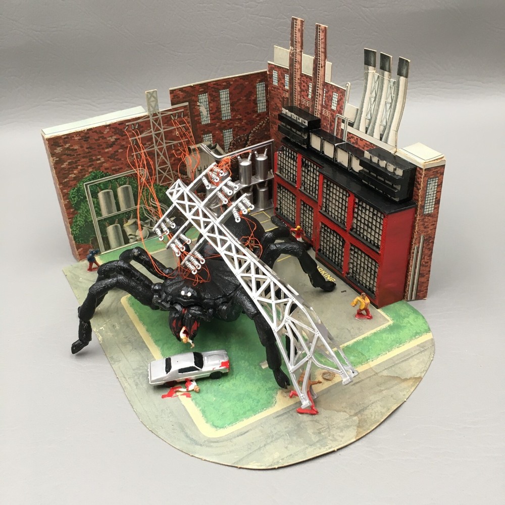 Fundimensions Gigantics Model Kit Diorama Huge Tarantula 1975 Giant Bug Model