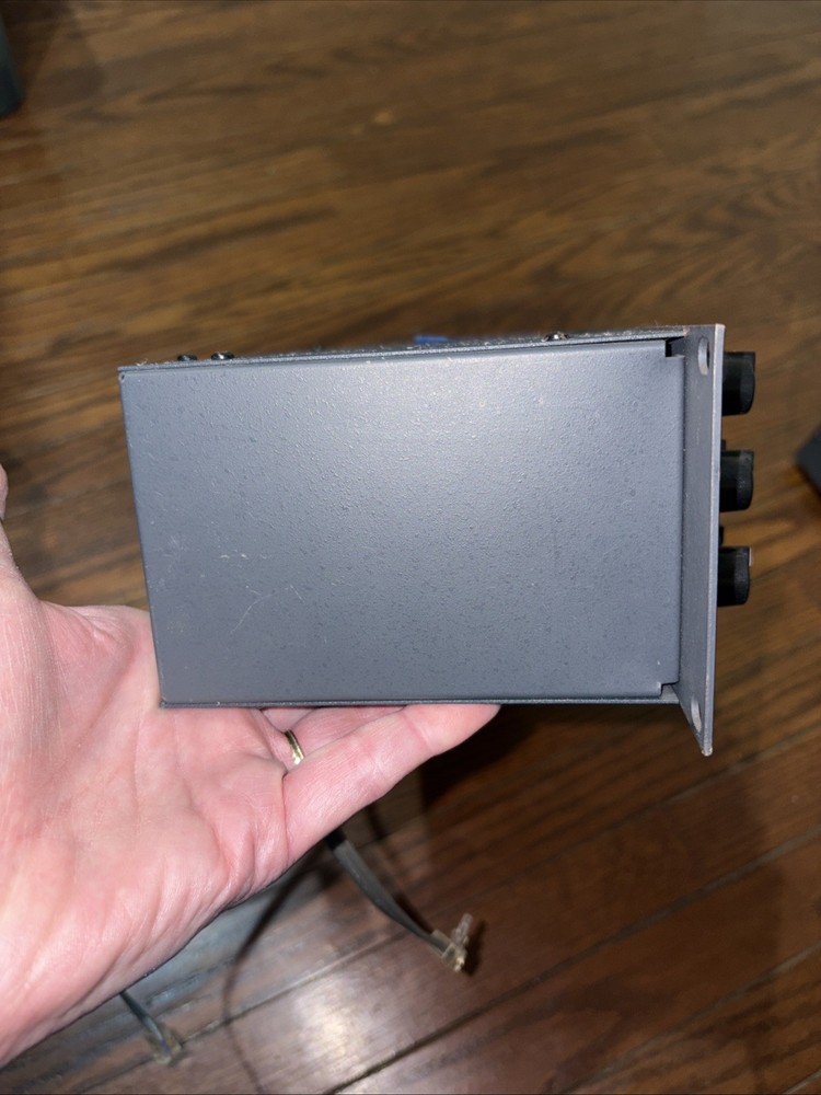 Biamp Advantage Equalizer 8 Channel 3 Band & Microphone Mixer 301e Untested